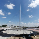 Hovenring - puente ciclo circular - pilón - fietsrotonde - Eindhoven